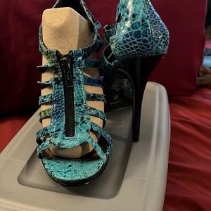 Bakers Turquoise Snake Skin Heels (with grip on the bottom).